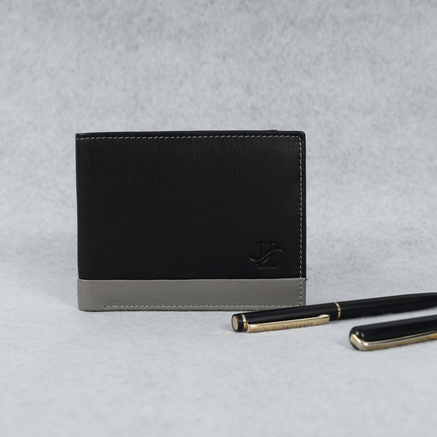 Bifold Leather Wallet For Men With RFID, 2 inner Cash Compartments, 3 Credit Card Slots with Coin pocket, 12.5x10.x3 cm (Black)