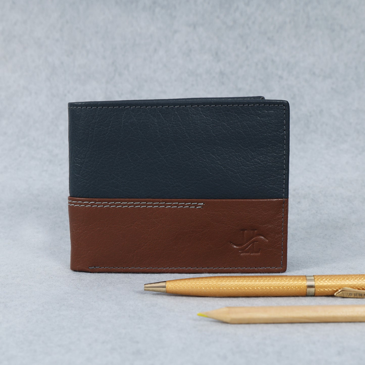 Bifold Leather Wallet For Men With RFID, 2 inner Cash Compartments, 3 Credit Card Slots with Coin pocket, 12.5x10.x3 cm (Blue)